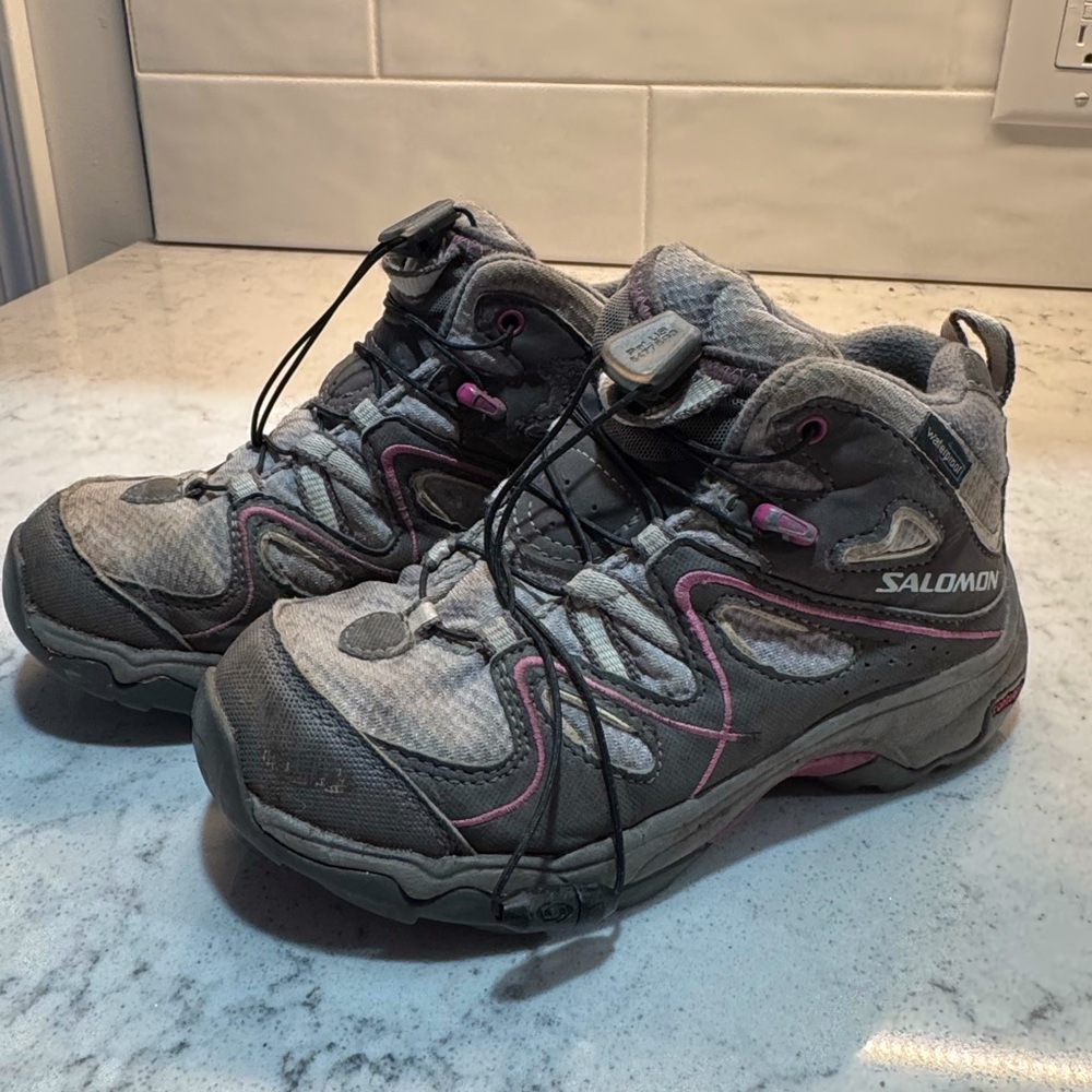 Salomon Kids Hiking Boots Size 12